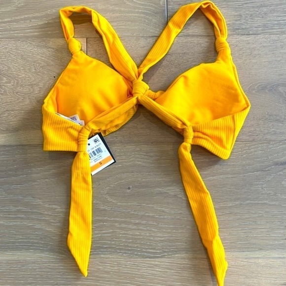 Nwt Bar III Like it or Knot Swim Bikini Top - Picture 3 of 5